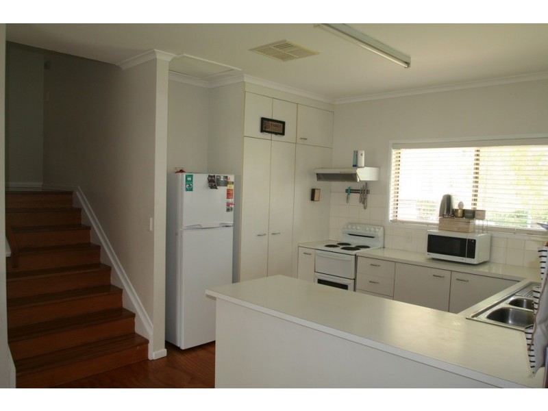 5 Michelle Place, Emerald QLD 4720