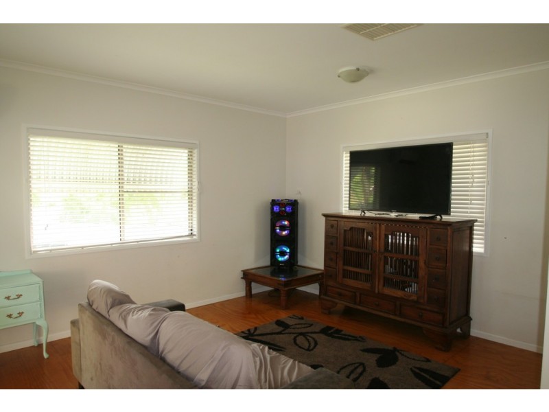 5 Michelle Place, Emerald QLD 4720