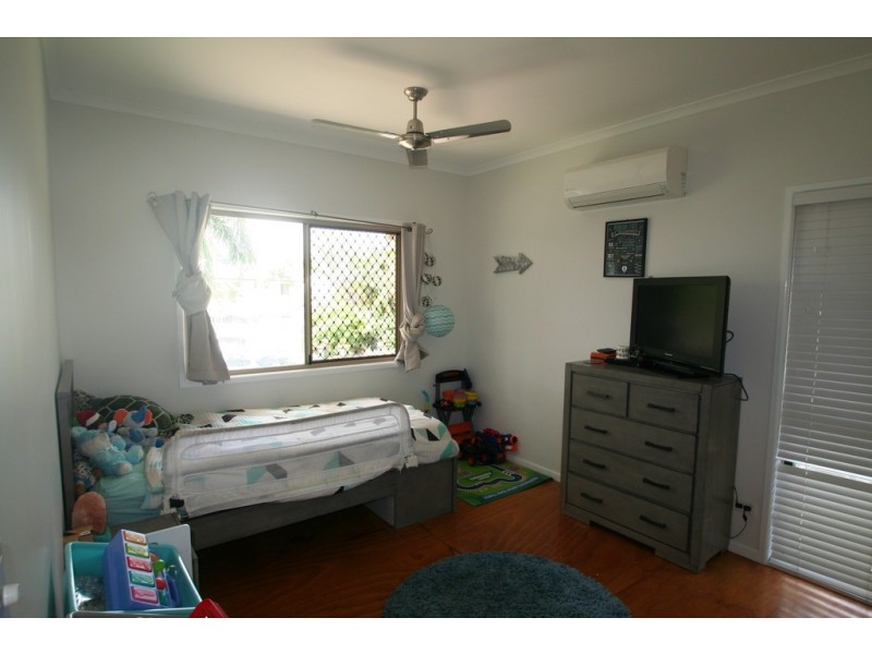 5 Michelle Place, Emerald QLD 4720
