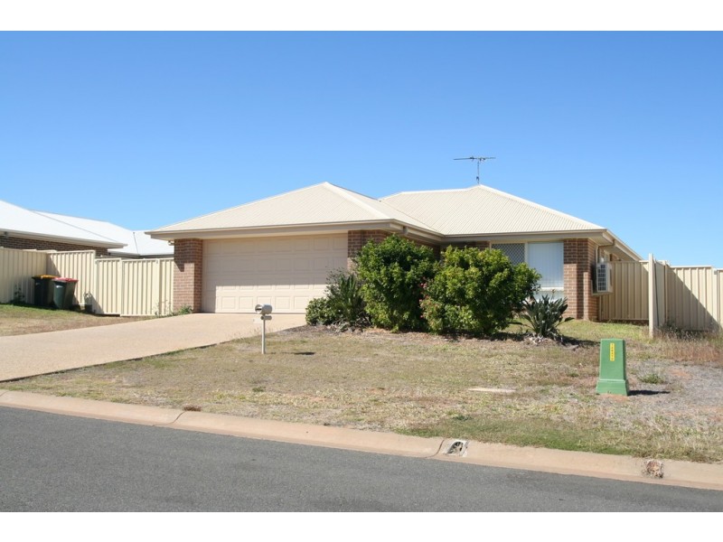 5 Windermere Street, Emerald QLD 4720