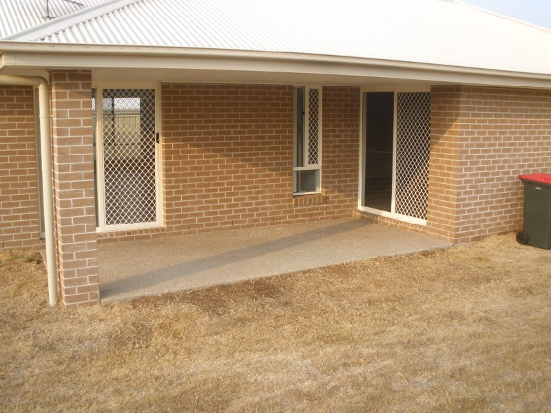 5 Windermere Street, Emerald QLD 4720