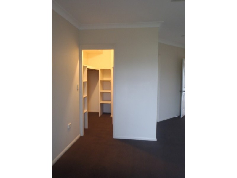 24 Haswell Street, Emerald QLD 4720