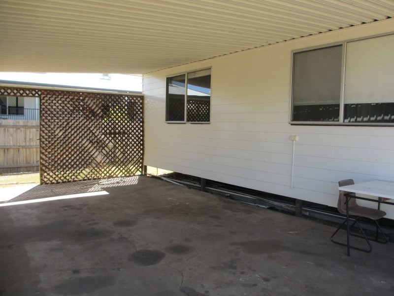 13 Roberts Street, Emerald QLD 4720