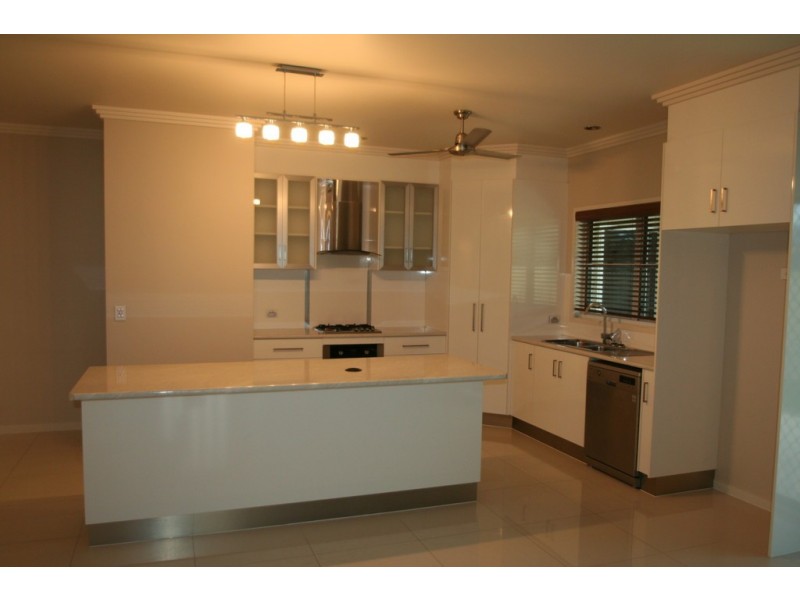 14a Coldstream Street, Emerald QLD 4720