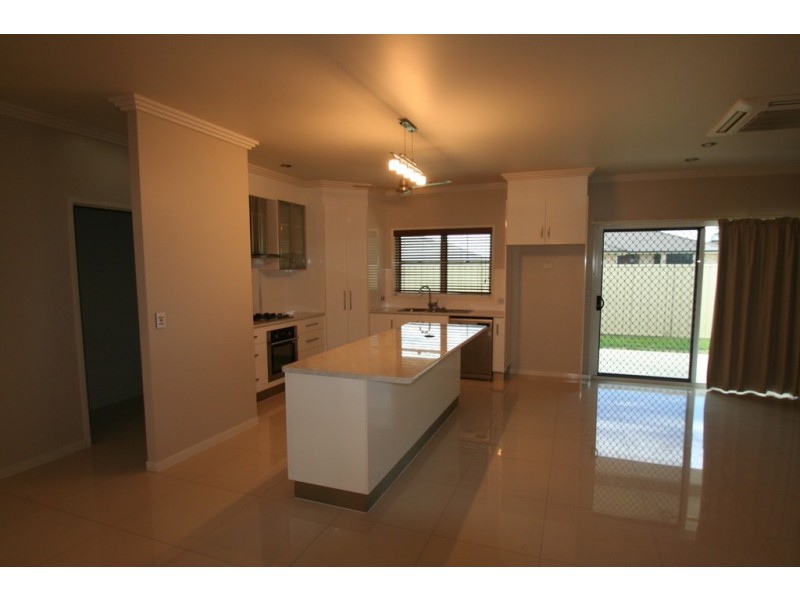 14a Coldstream Street, Emerald QLD 4720