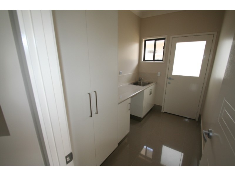 14a Coldstream Street, Emerald QLD 4720