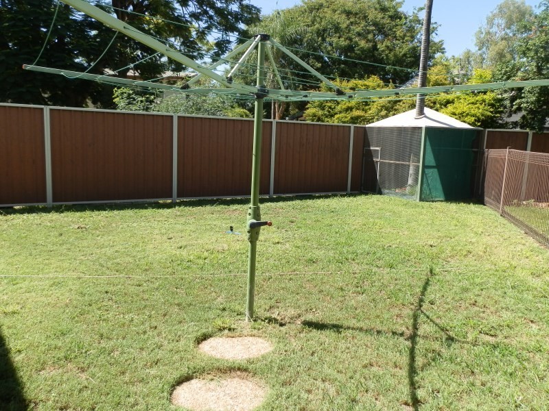 114 Harris Street, Emerald QLD 4720