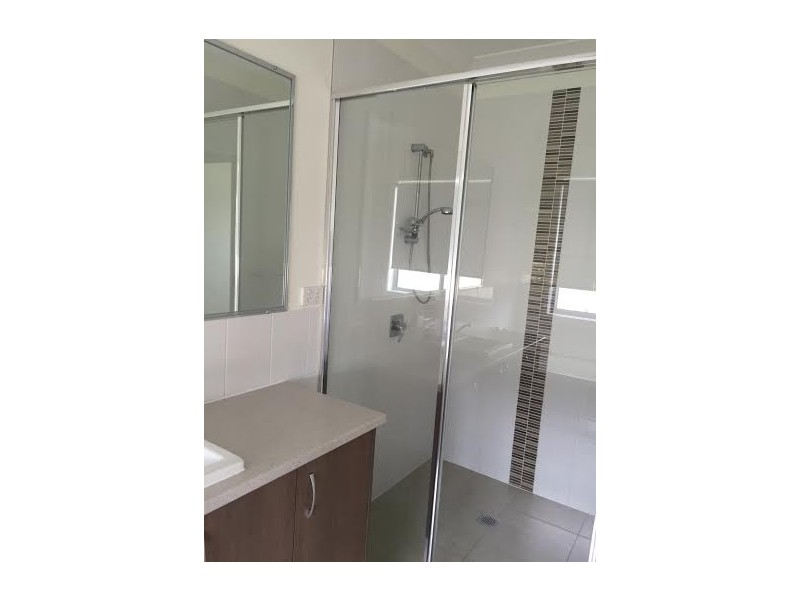89 Loch Street, Emerald QLD 4720