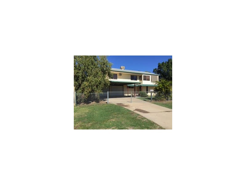 6 Egan Street, Emerald QLD 4720