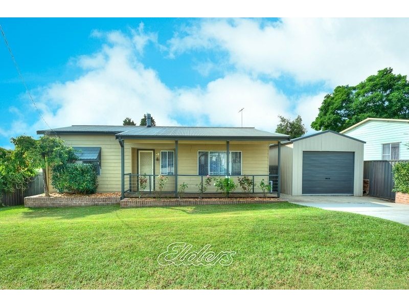42 Second Street, Warragamba NSW 2752