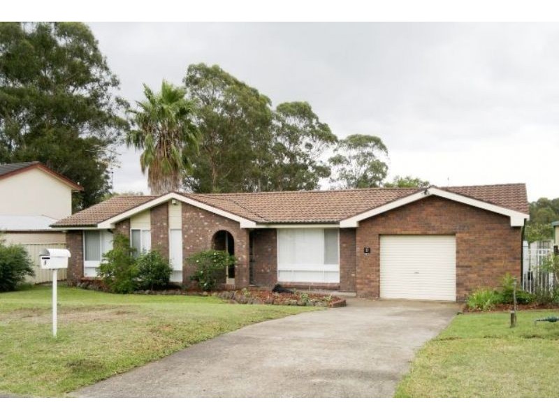 9 Woodgate Crescent, Cranebrook NSW 2749