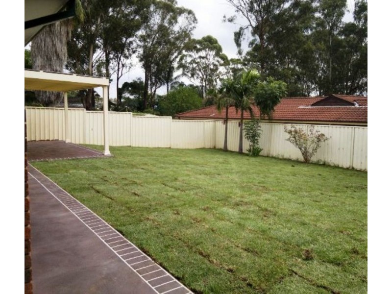 9 Woodgate Crescent, Cranebrook NSW 2749