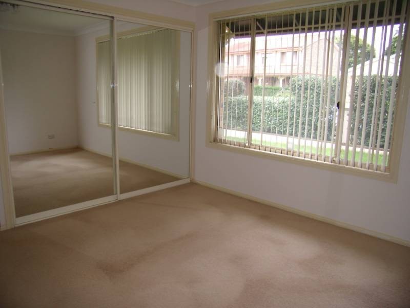 17 Marcus Clarke Crescent, Glenmore Park NSW 2745