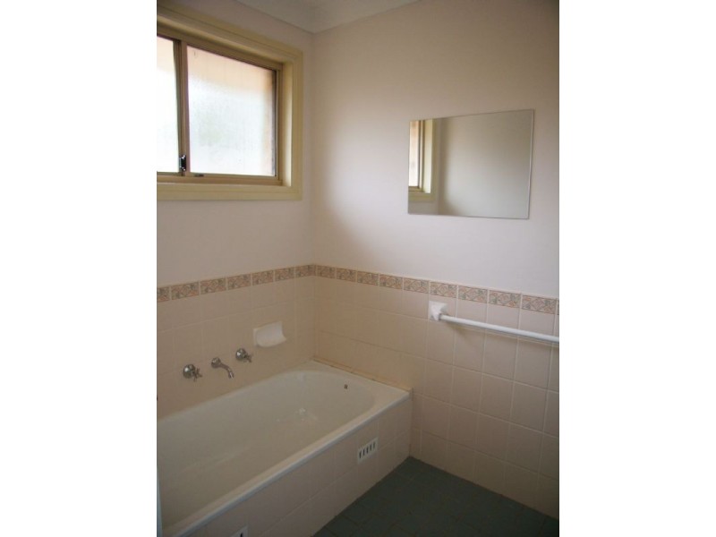 17 Marcus Clarke Crescent, Glenmore Park NSW 2745