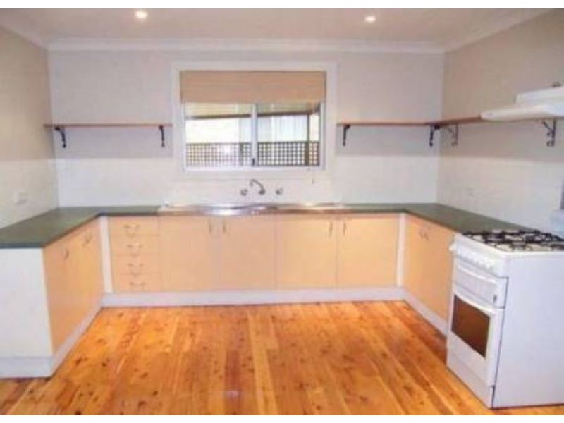 2 Moorehead Avenue, Silverdale NSW 2752