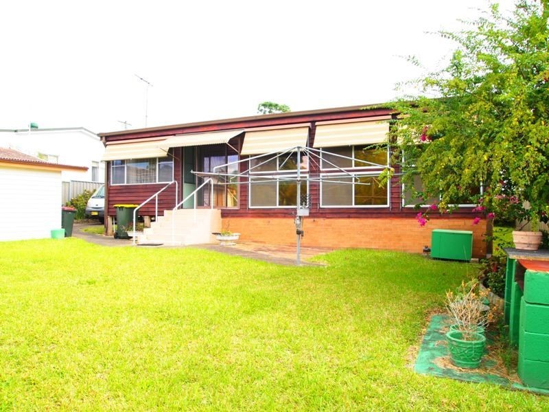32 Second Street, Warragamba NSW 2752