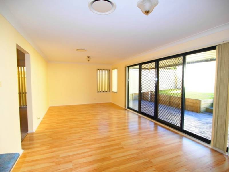 30 Lakewood Terrace, Glenmore Park NSW 2745