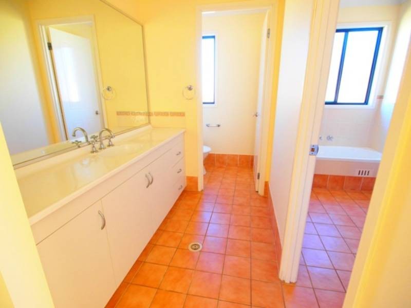 30 Lakewood Terrace, Glenmore Park NSW 2745