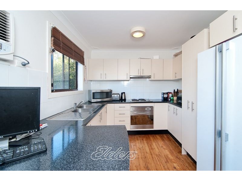 1/8 Windemere Avenue, Cambridge Park NSW 2747