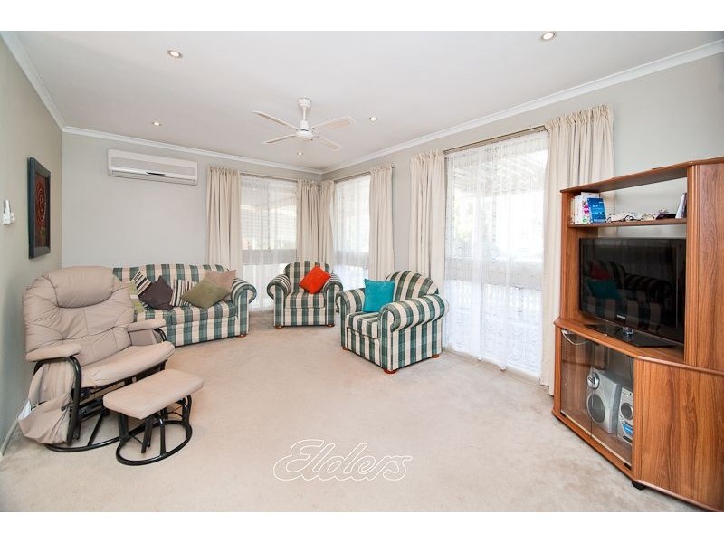 11 Coronation Grove, Cambridge Gardens NSW 2747