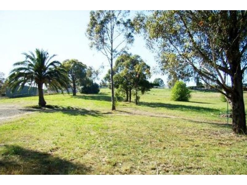 2 Cross Road, Orchard Hills NSW 2748