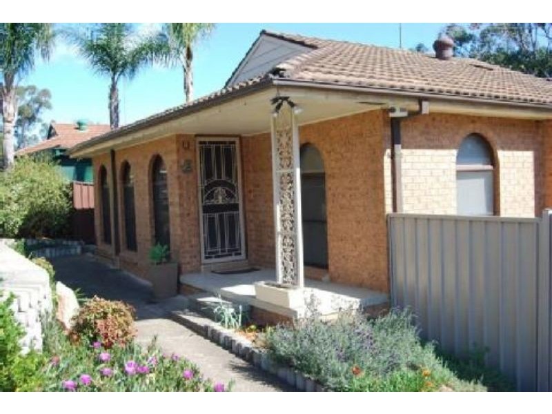 4 Dolomite Road, Cranebrook NSW 2749