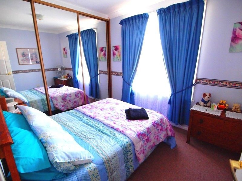 24 Thirteenth Street, Warragamba NSW 2752