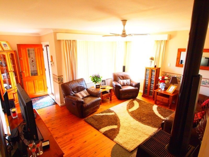 24 Thirteenth Street, Warragamba NSW 2752
