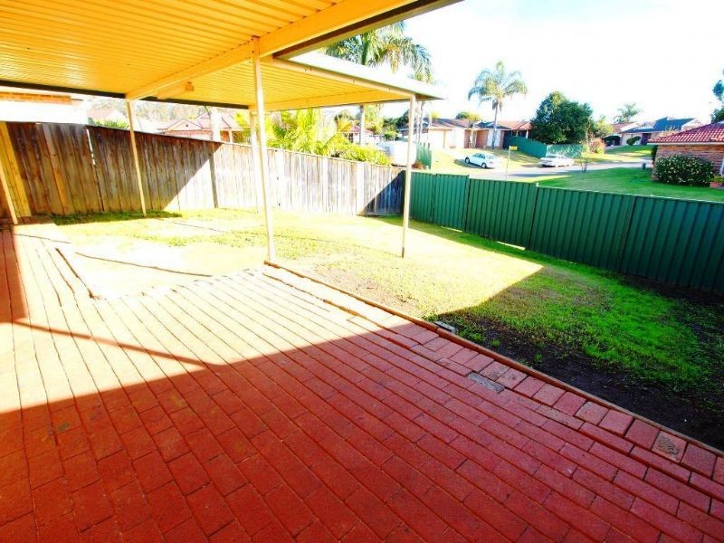 11 Bluewren Close, Glenmore Park NSW 2745