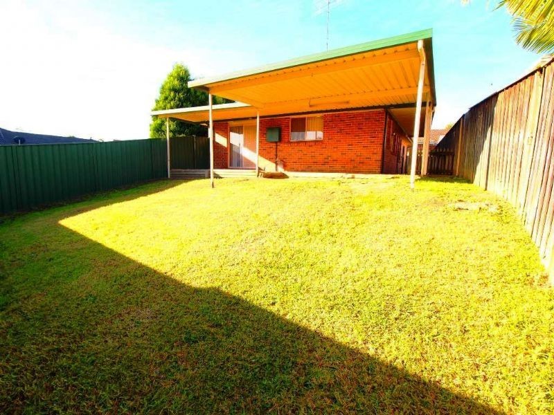 11 Bluewren Close, Glenmore Park NSW 2745