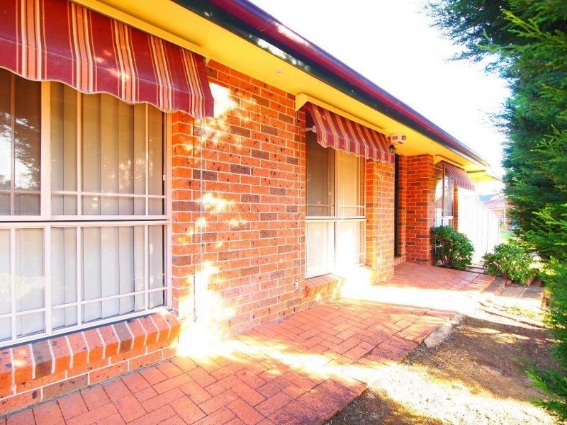 11 Bluewren Close, Glenmore Park NSW 2745