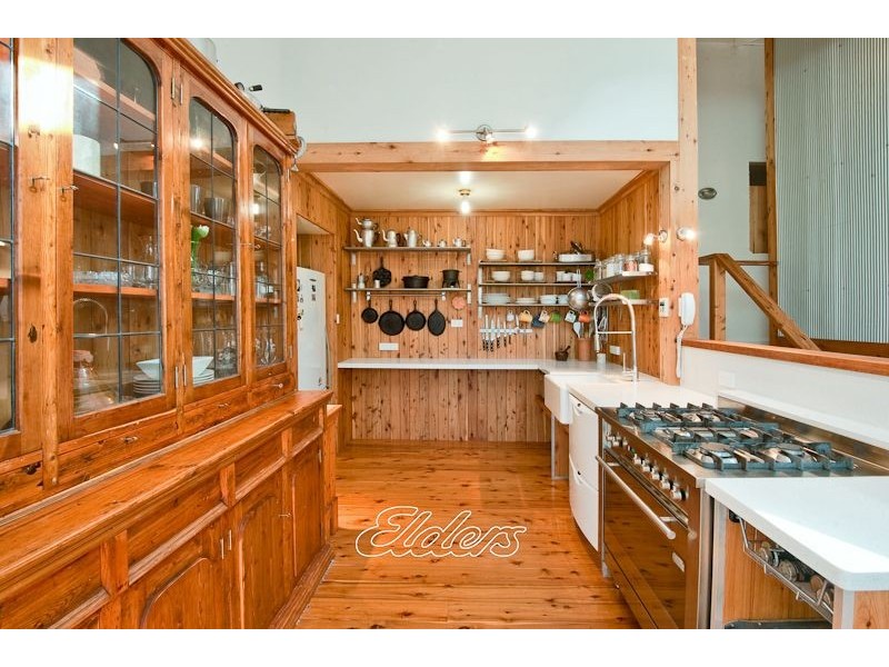 83 Henderson Road, Wentworth Falls NSW 2782