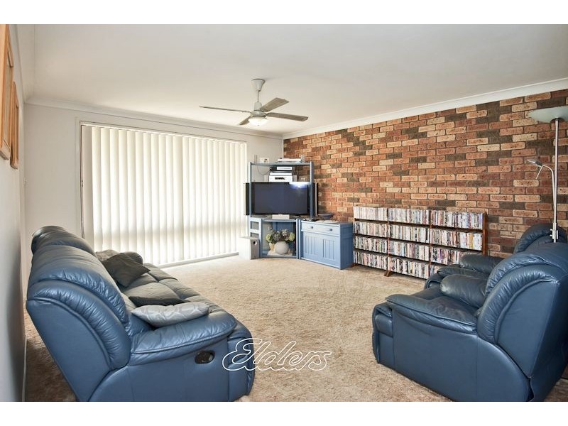 8 Wallis Glen, Cranebrook NSW 2749