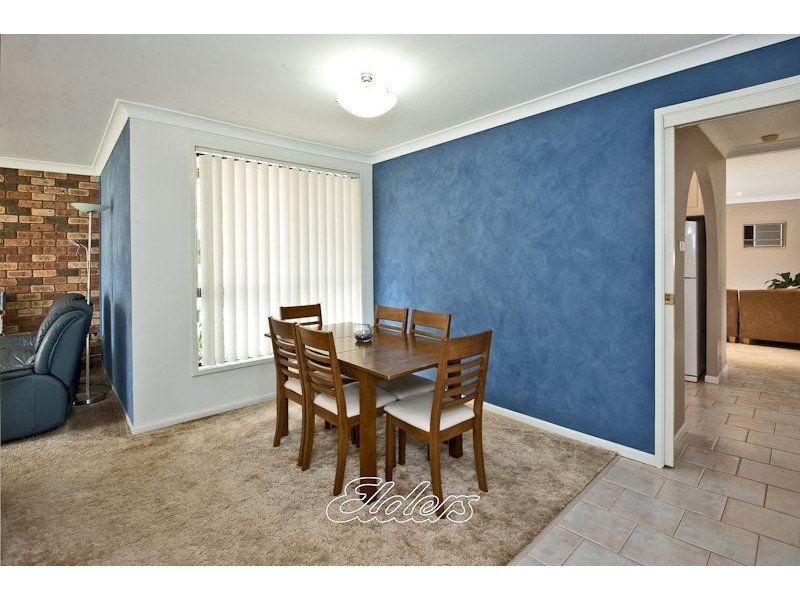 8 Wallis Glen, Cranebrook NSW 2749