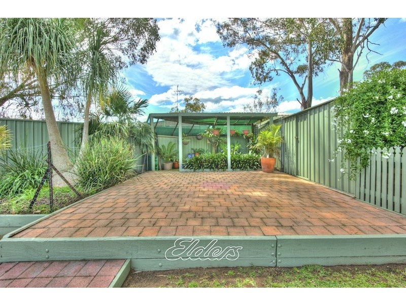 8 Wallis Glen, Cranebrook NSW 2749