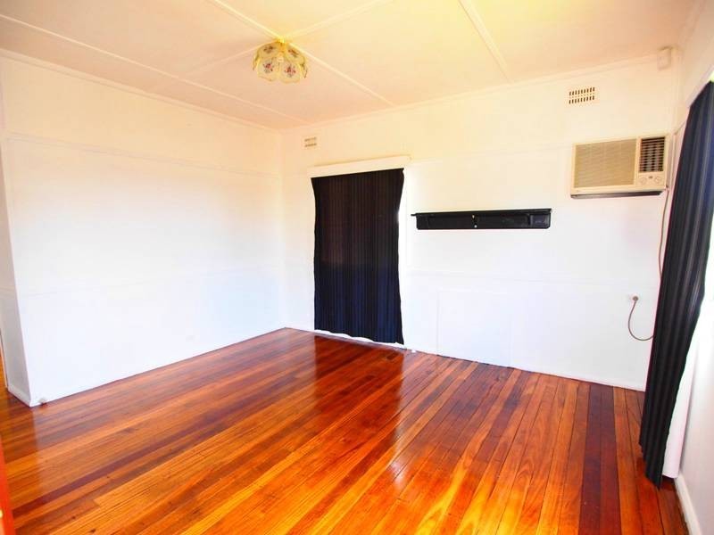 61 Third Street, Warragamba NSW 2752