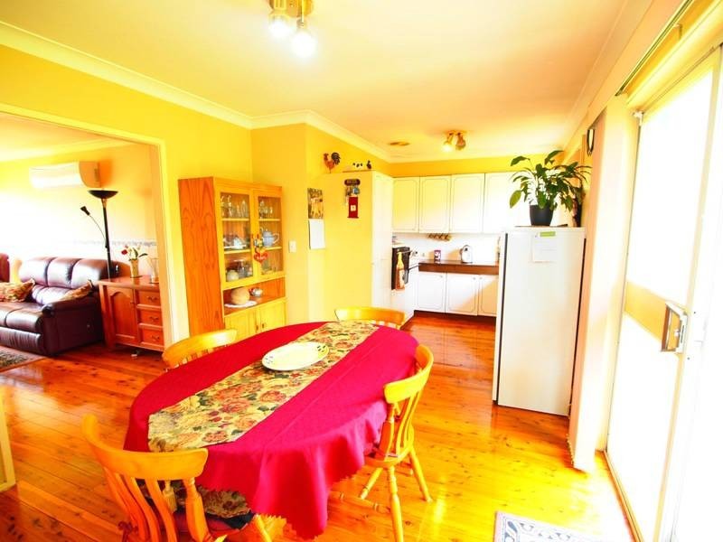 11 Thirteenth Street, Warragamba NSW 2752