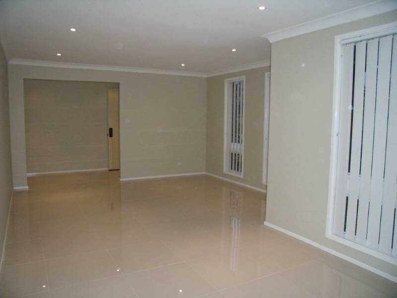 9 Woodgate Crescent, Cranebrook NSW 2749