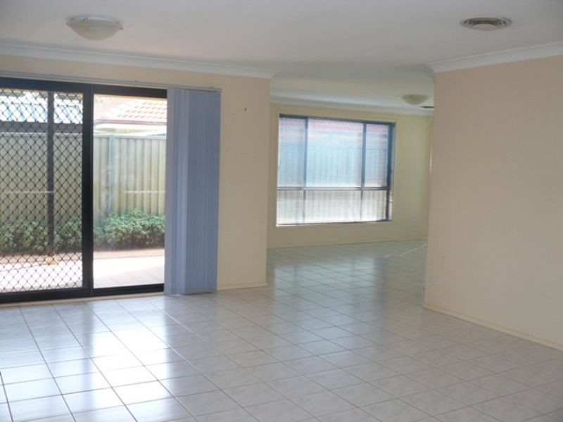 6  Killarney Avenue, Glenmore Park NSW 2745