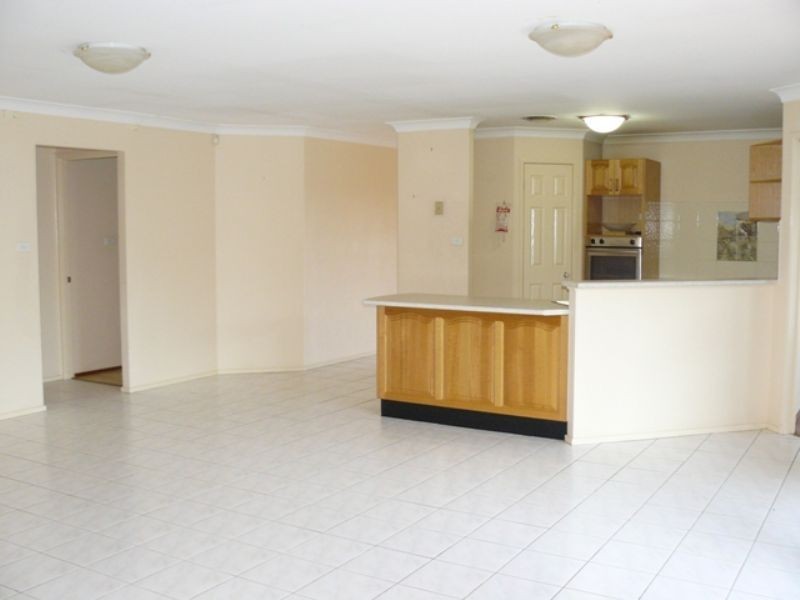 6  Killarney Avenue, Glenmore Park NSW 2745