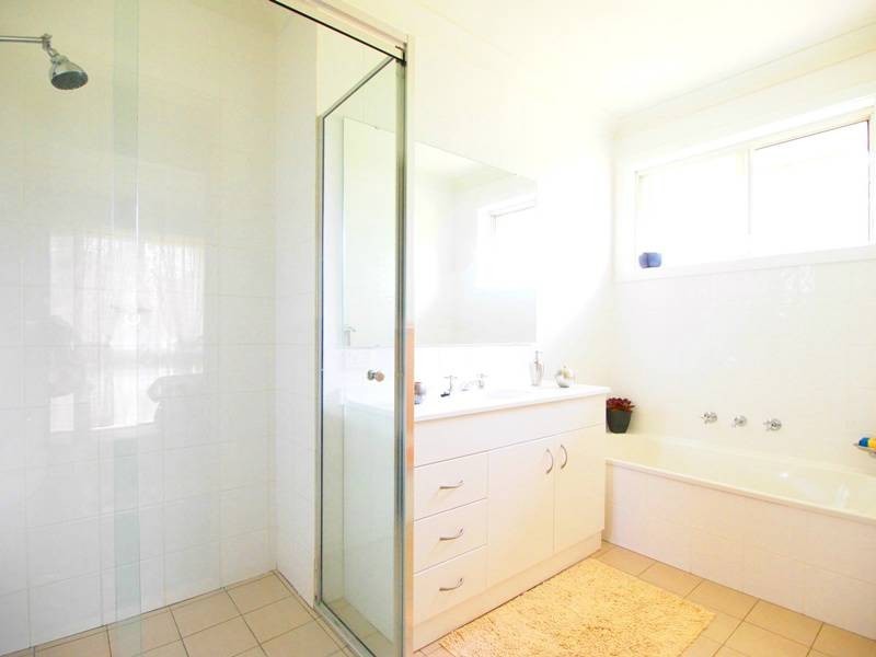 11 Thirteenth Street, Warragamba NSW 2752