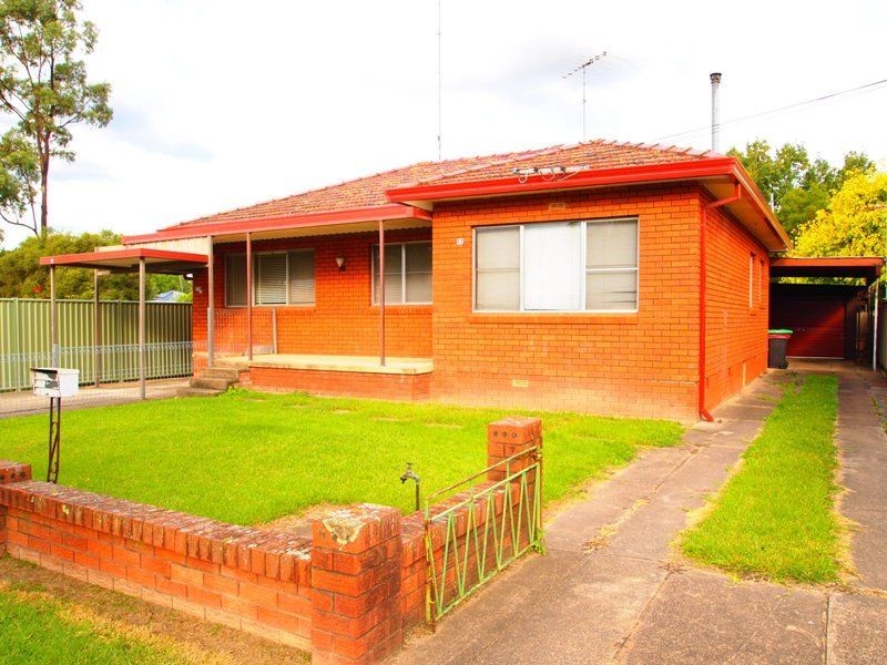 12 Gibbes Street, Regentville NSW 2745