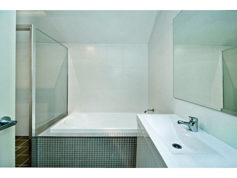 48 Canberra Street, Oxley Park NSW 2760