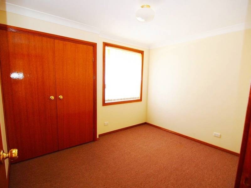 7 Camellia Ave, Glenmore Park NSW 2745