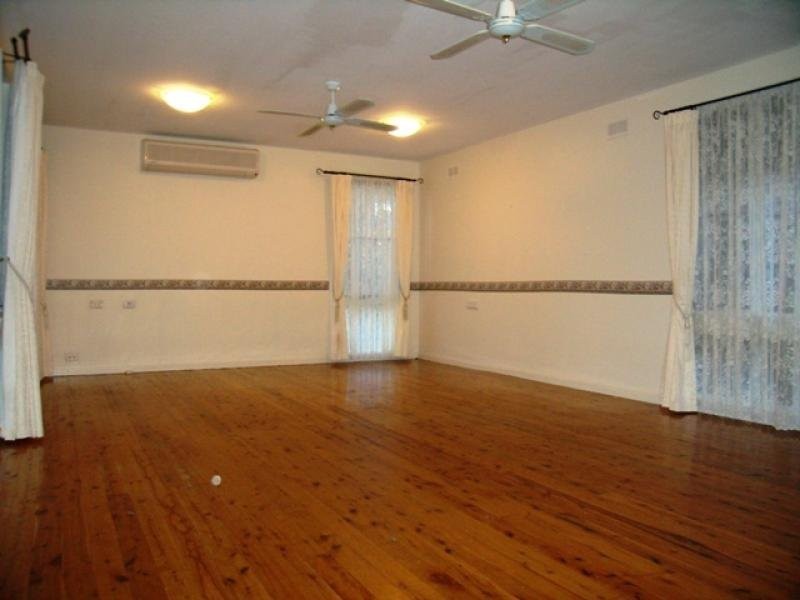 8 McKellar Crescent, South Windsor NSW 2756