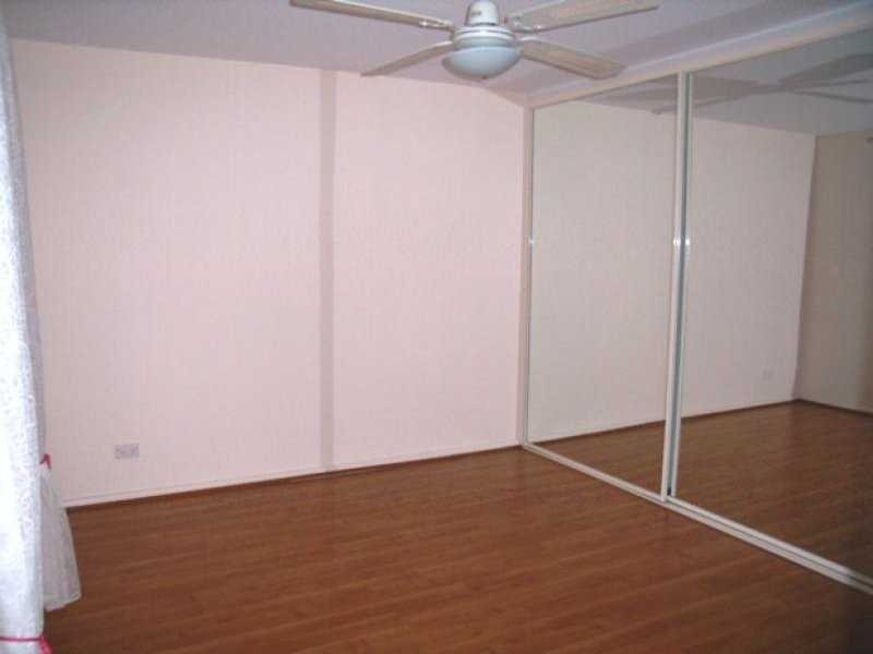 8 McKellar Crescent, South Windsor NSW 2756