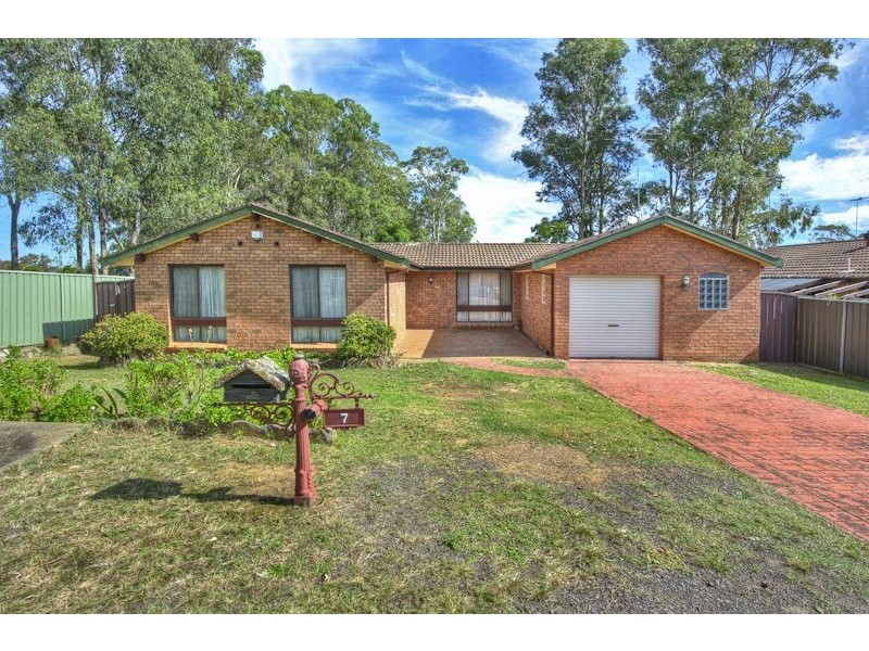 7 Pavey Place, Cranebrook NSW 2749