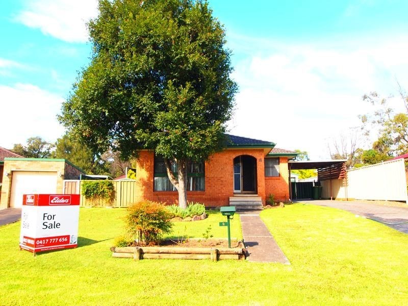 8 Alexandra Circuit, St Clair NSW 2759