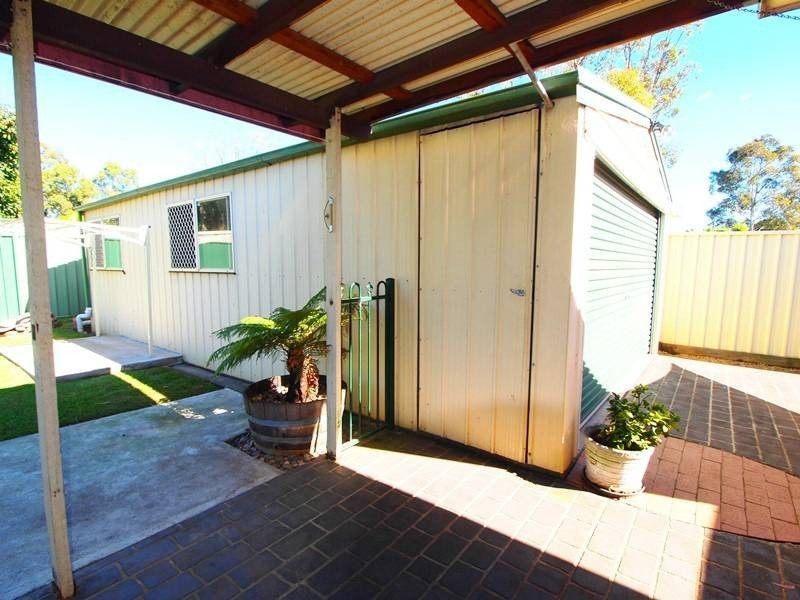 8 Alexandra Circuit, St Clair NSW 2759