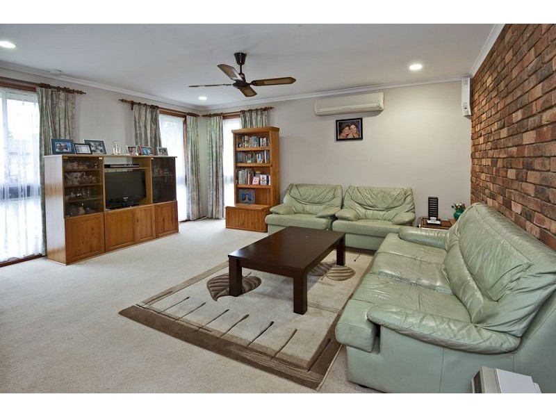 67 Bottlebrush Dr, Cranebrook NSW 2749